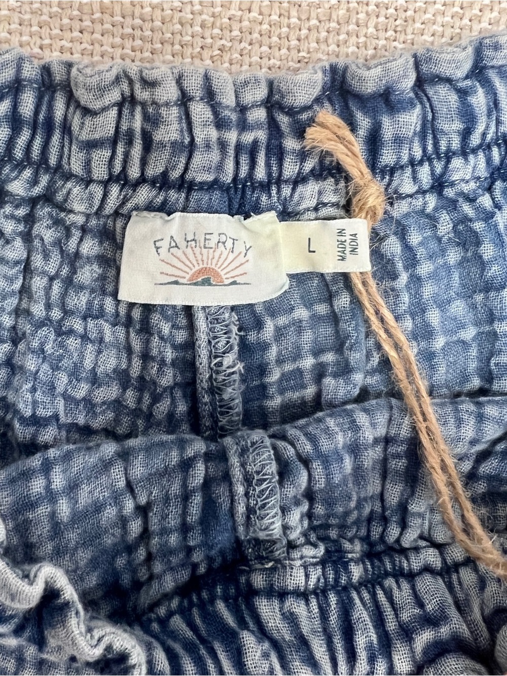 Faherty Dune Cotton Gauze Indigo Shorts NWT Sz L - Picture 3 of 5